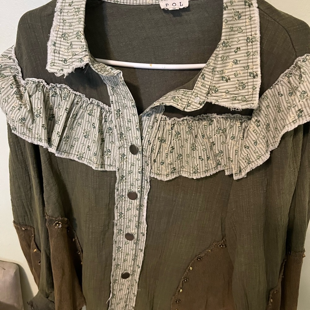 POL Olive Button-Up Blouse